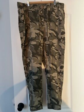 Love & Legend Camouflage Pant